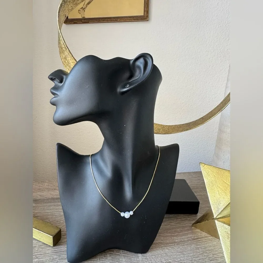 Gold Necklace with Pearls A1447